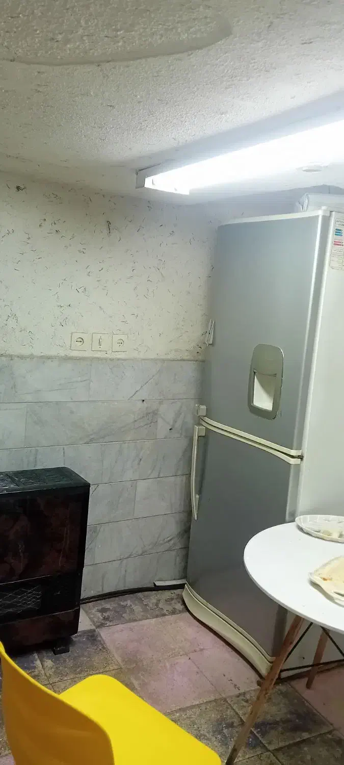 فروش فوری یخچال فریزر سالم قیمت مناسب|یخچال و فریزر|یزد, |دیوار