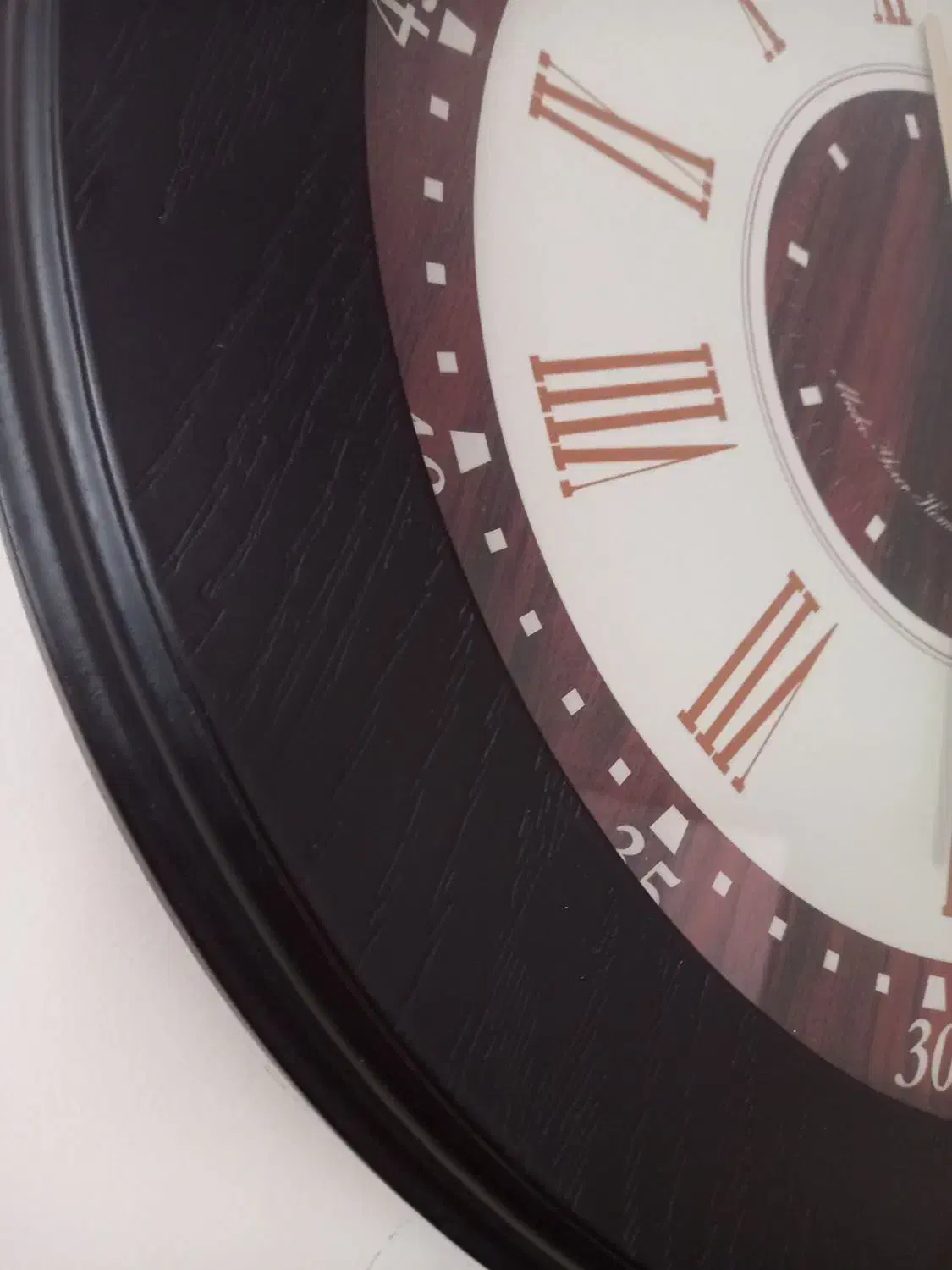 ساعت دیواری چوبی گرد برند آرتا، قطر ۵۵|ساعت دیواری و تزئینی|تهران, کیانشهر|دیوار