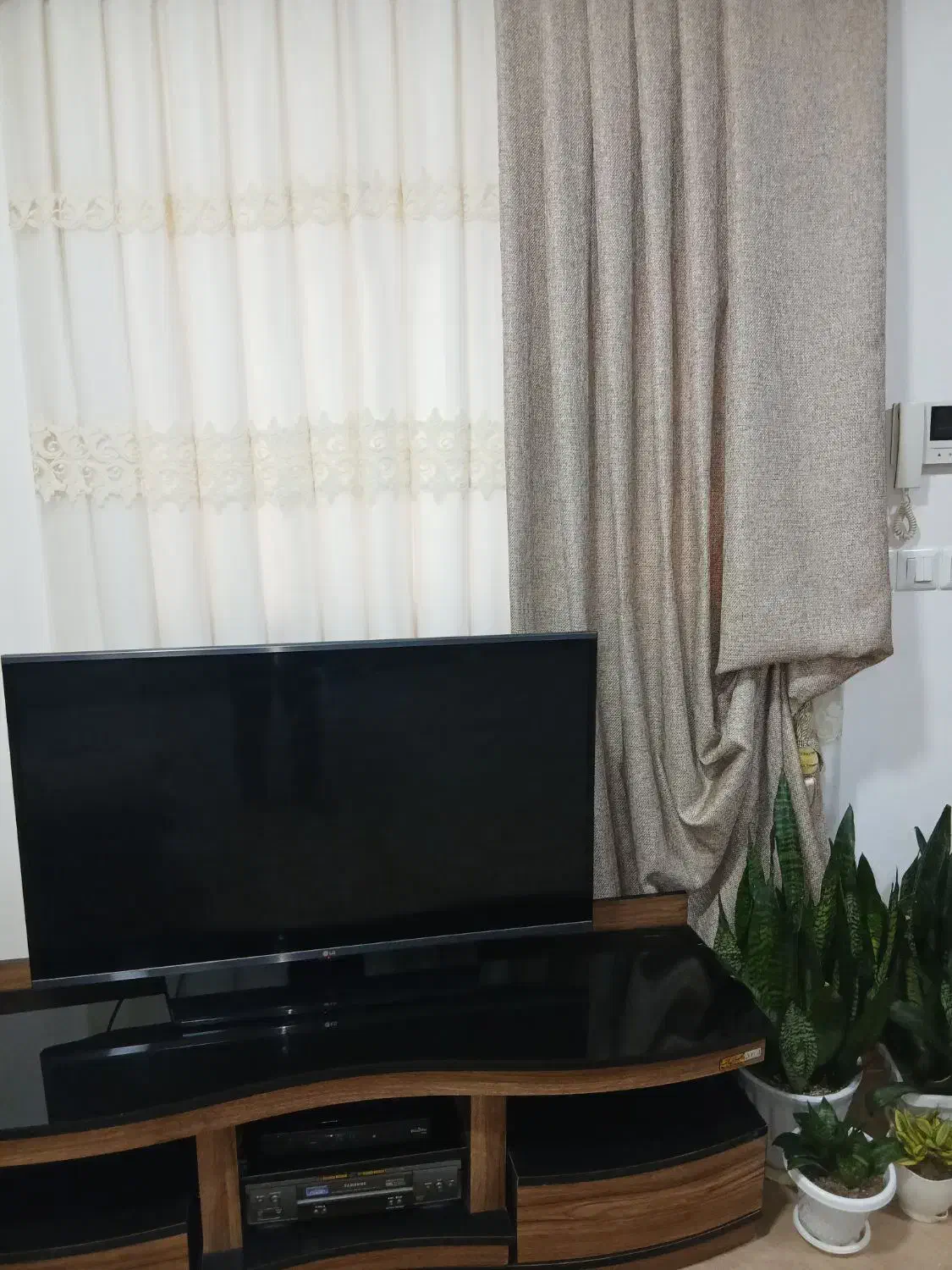 دو عدد پرده همراه با والان|پرده، رانر، رومیزی|خشکبیجار, |دیوار