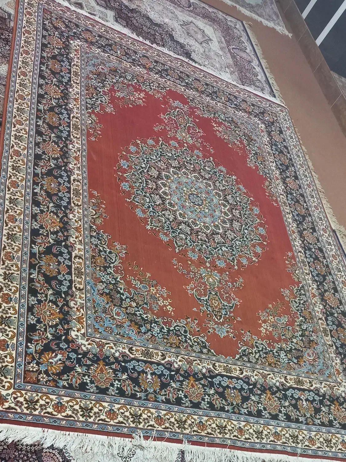 فرش ۹ متری قرمز|فرش|کلاله, |دیوار