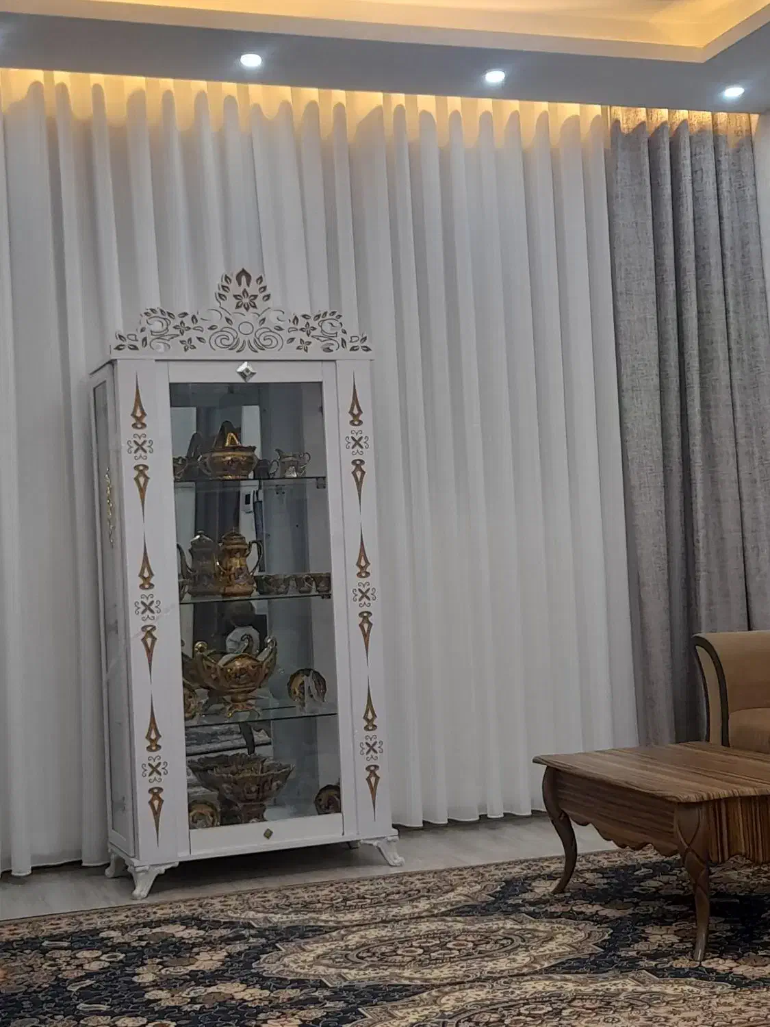 میز تی وی وبوفه ام دی اف سالم بدون ایراد عیب|حراج|خوی, |دیوار