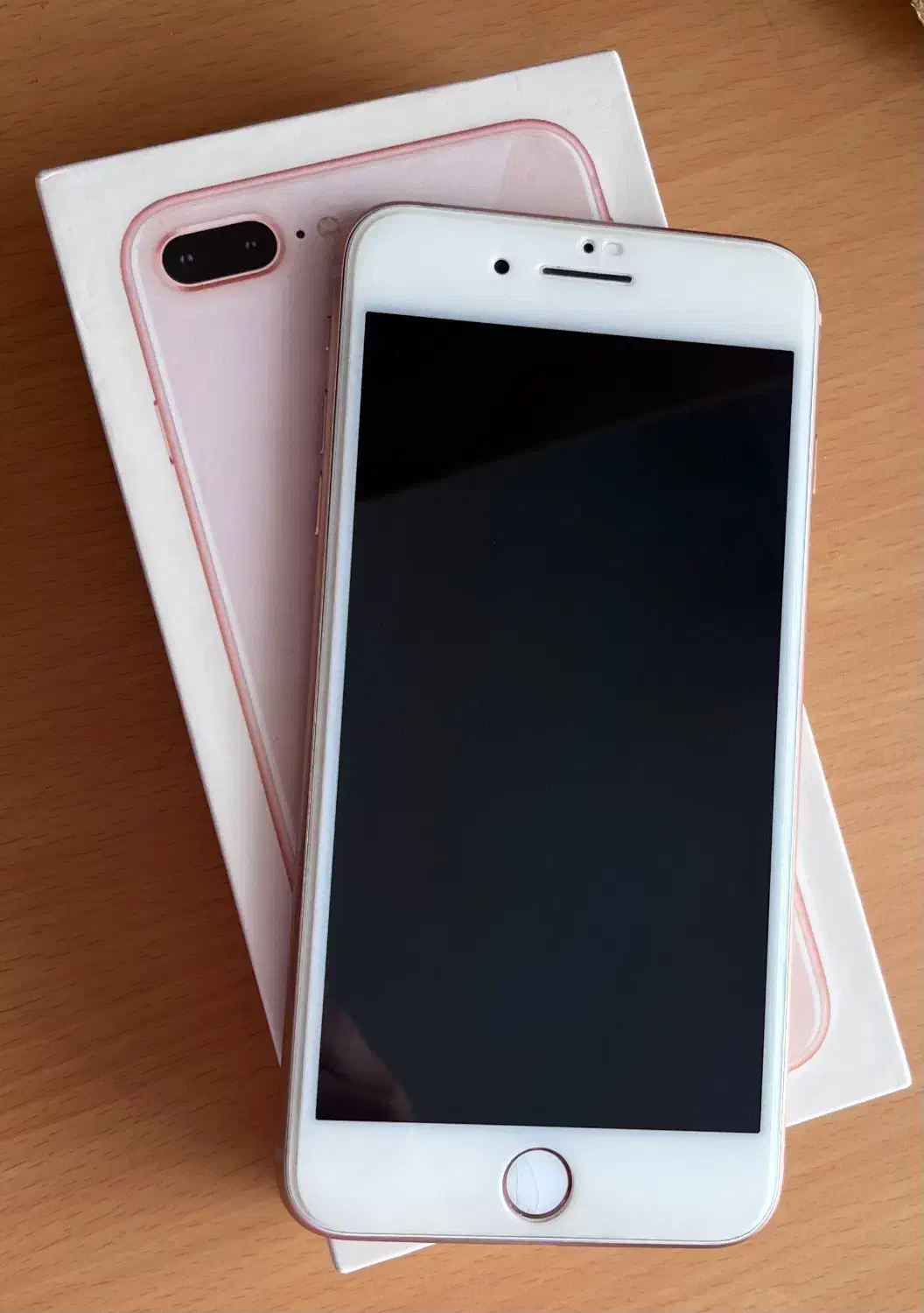 آیفون 8plus شصت و چهار گیگ زیر قیمت|موبایل|سیرجان, |دیوار