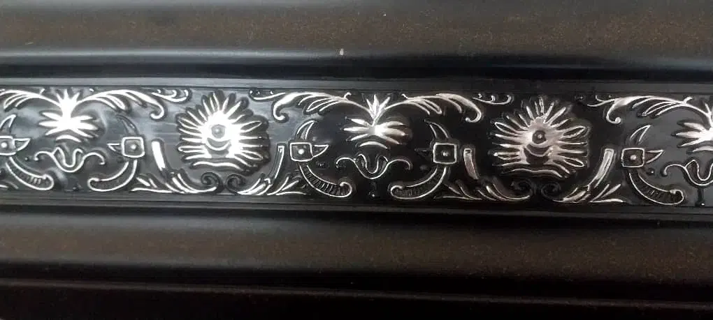 یک جفت پشتی|پشتی|اهواز, کوروش|دیوار