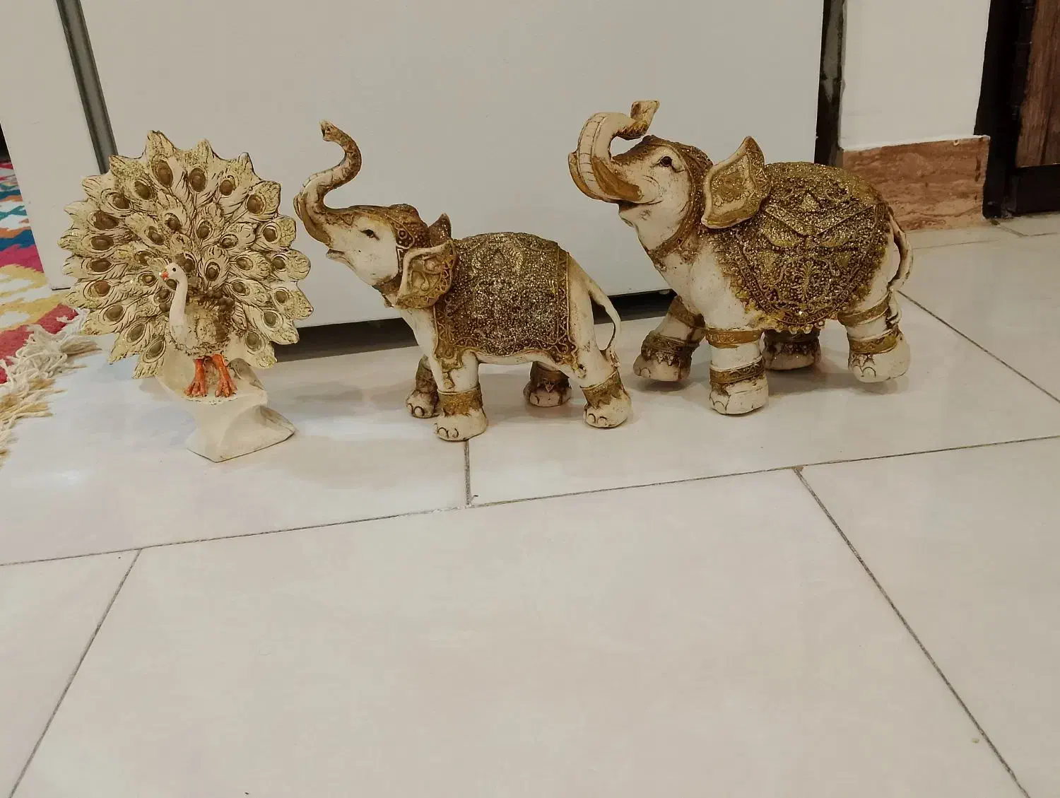 مجسمه فیل وطاووس|مجسمه، تندیس، ماکت|لاهیجان, گلستان|دیوار