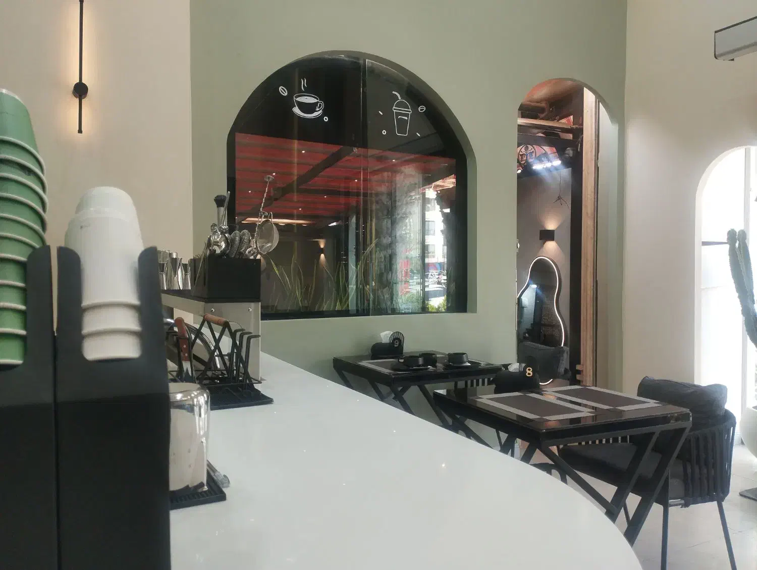 باریستا خانم نیمه وقت ماهر در شهرک راه آهن|استخدام خدمات فروشگاه و رستوران|تهران, گلستان (شهرک راه آهن)|دیوار