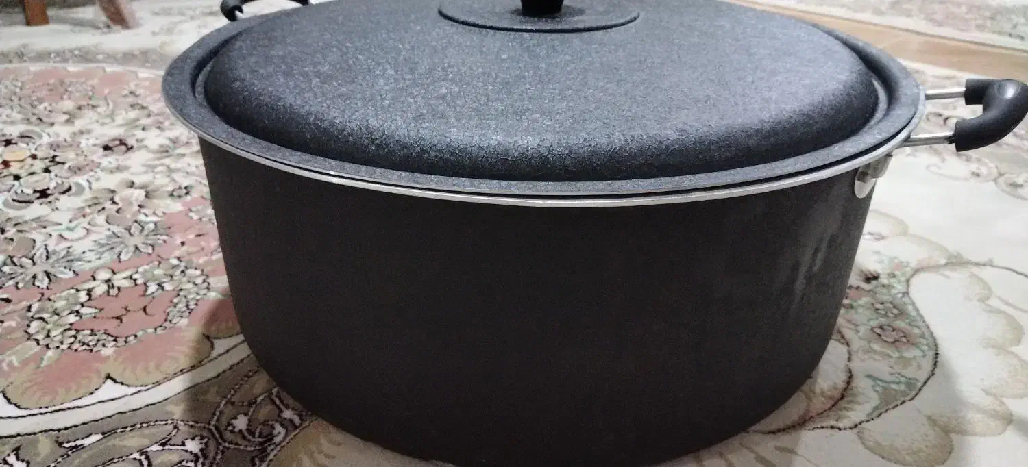 یک عدد قابلمه ی بزرگ معاوضه با قابلمه ی کوچیک|ظروف پختوپز|بشاریات, |دیوار