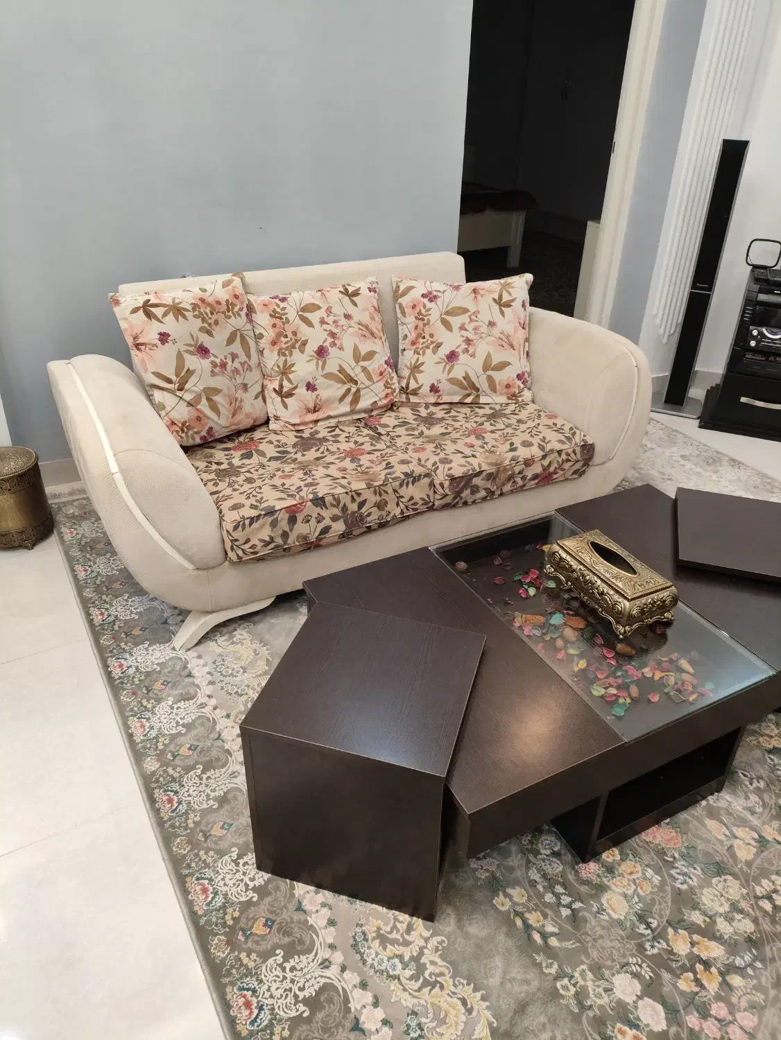 مبلمان راحتی هفت نفره|مبلمان خانگی و میز عسلی|طاهرگوراب, |دیوار