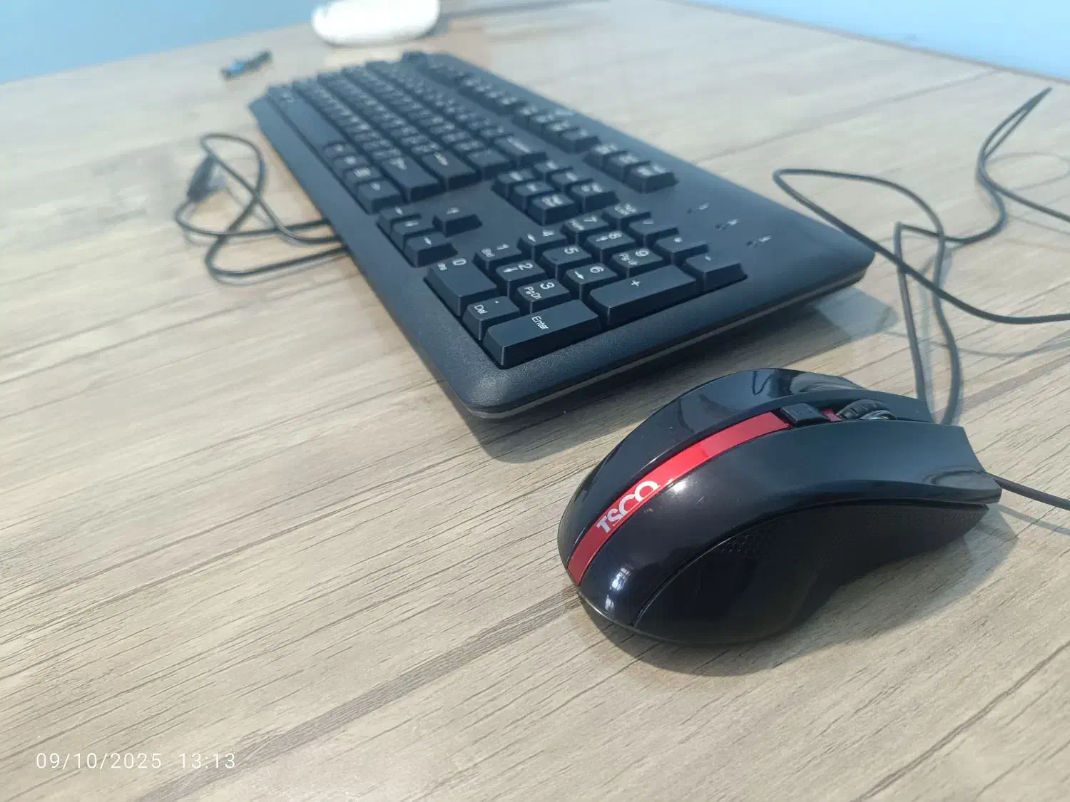 موس TSCO و کیبورد HP تمیز|قطعات و لوازم جانبی رایانه|لامرد, |دیوار
