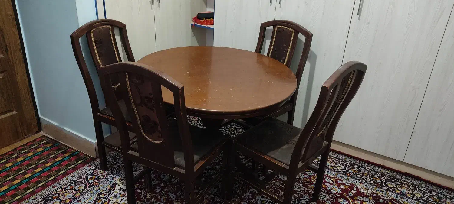 میز ناهارخوری|میز و صندلی غذاخوری|نیشابور, بزرگمهر|دیوار