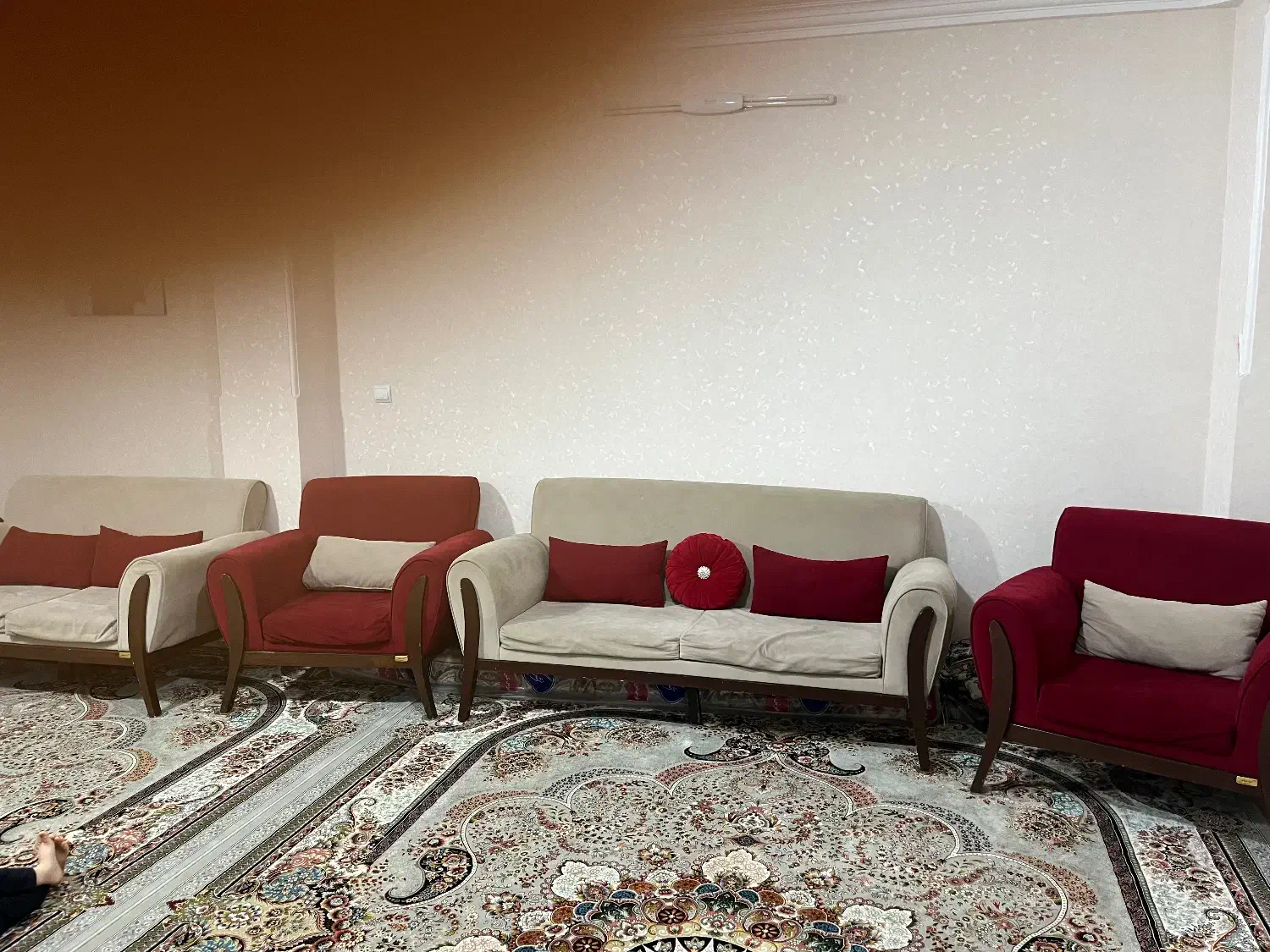 مبل ۷ نفره|مبلمان خانگی و میز عسلی|بروجرد, |دیوار