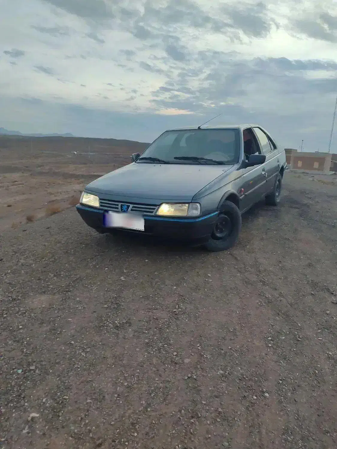 پژو ۴۰۵ دلفینی  ۱۷۰ تا کار|خودرو سواری و وانت|بردسکن, |دیوار