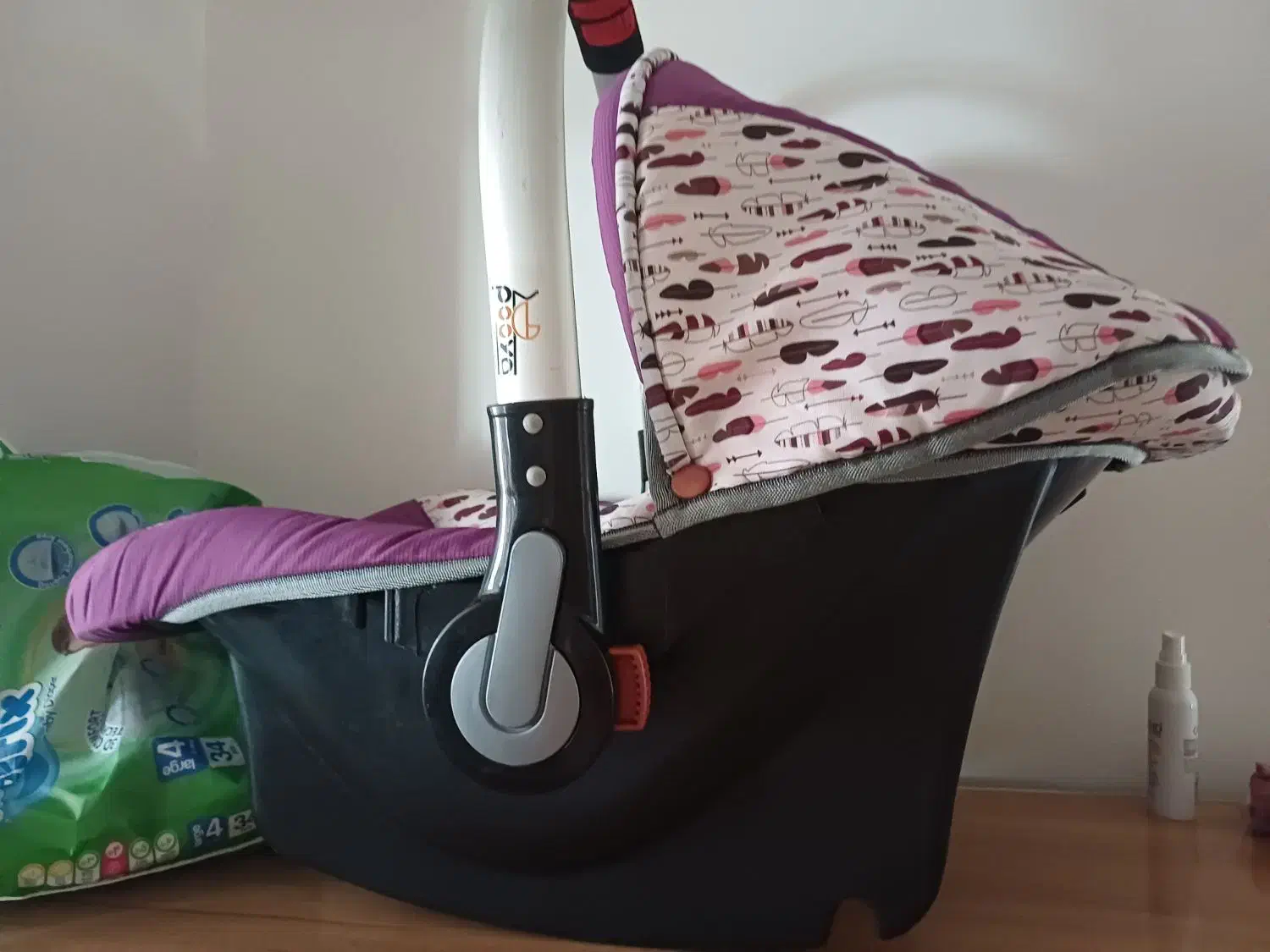 کریر درحد نو|کالسکه و لوازم جانبی|چالوس, |دیوار