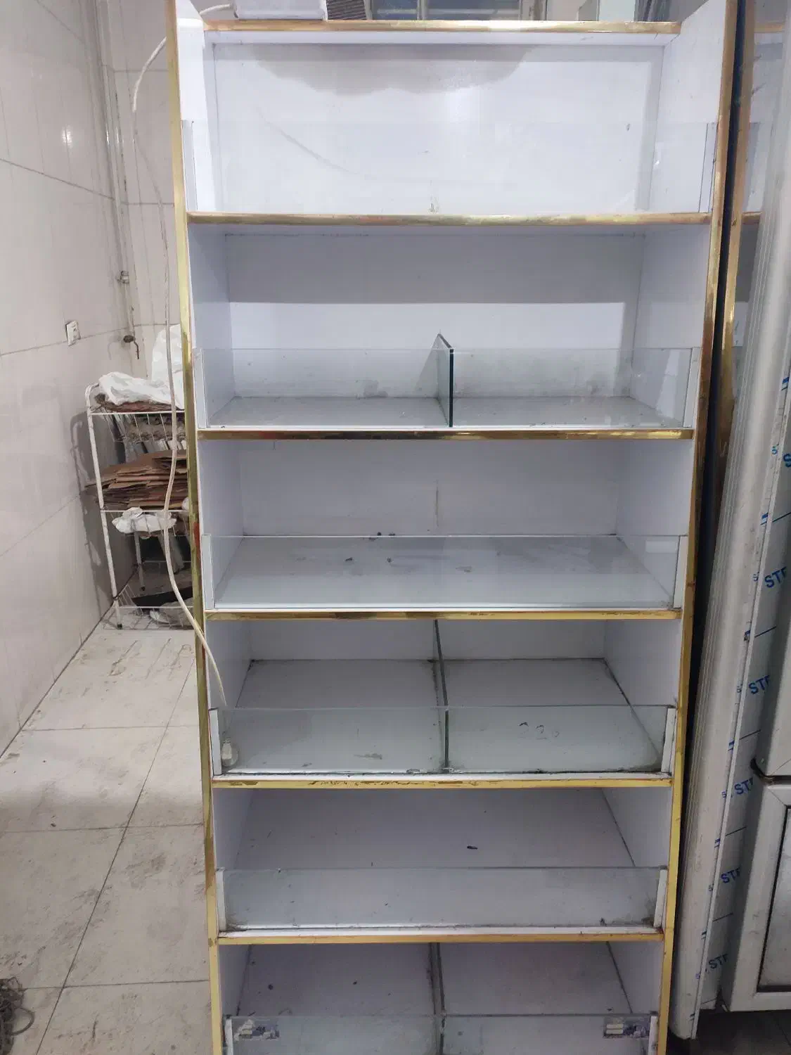 فروش ویژه یخچال قصابی فریزر صندوقی ویترین خشکبار|فروشگاه و مغازه|شیراز, دینکان|دیوار