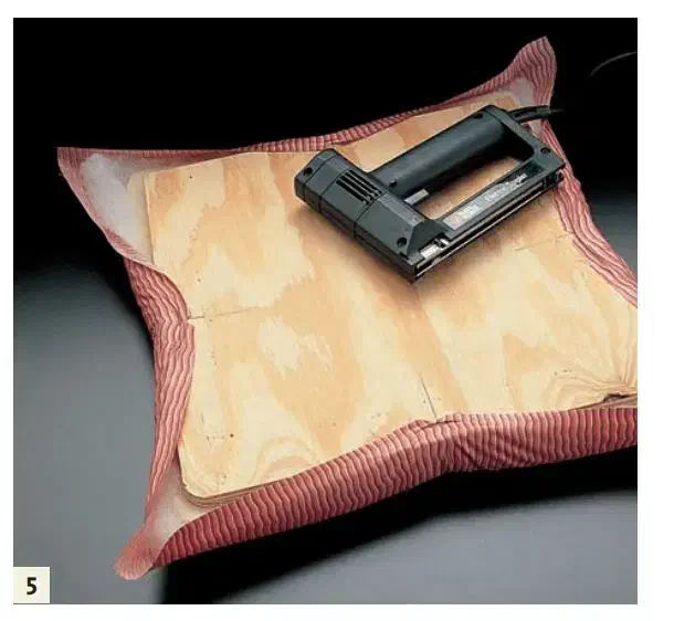 نجار کلاف ساز و رویه کوب نیازمندیم|استخدام صنعتی، فنی، مهندسی|پردیس, شهرک صنعتی خرمدشت فاز ۷|دیوار