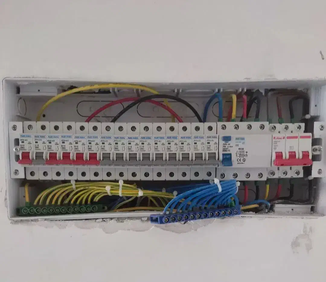 برقکاری رفع اتصال عیب یابی|خدمات پیشه و مهارت|قم, حنیف نژاد|دیوار