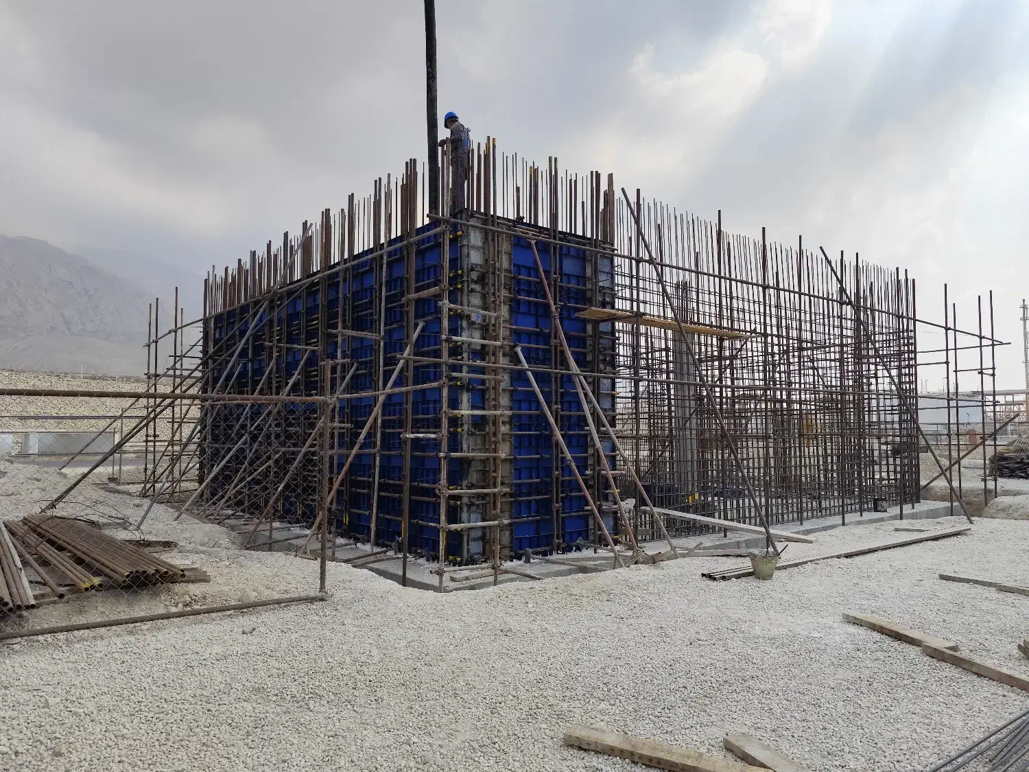 مهندس برق و عمران|استخدام معماری، عمران و ساختمانی|عسلویه, |دیوار