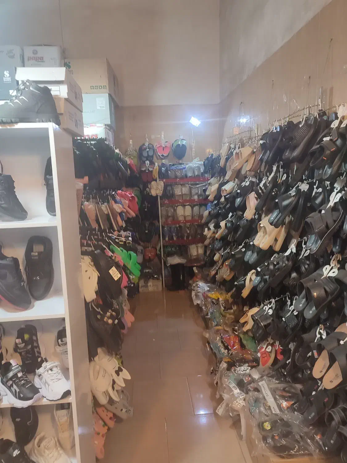 به علت تغییر شغل فروش یکجا|کیف، کفش، کمربند|مشکین‌دشت, |دیوار