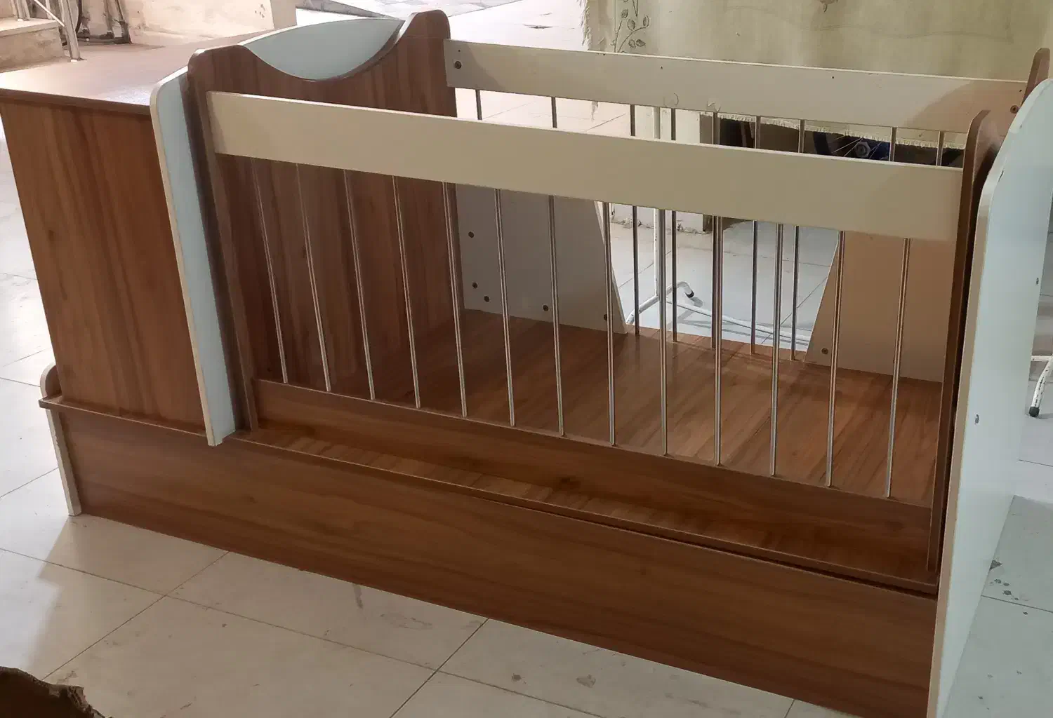 تخت کودک و نوجوان|تخت و سرویس خواب|ایلام, |دیوار