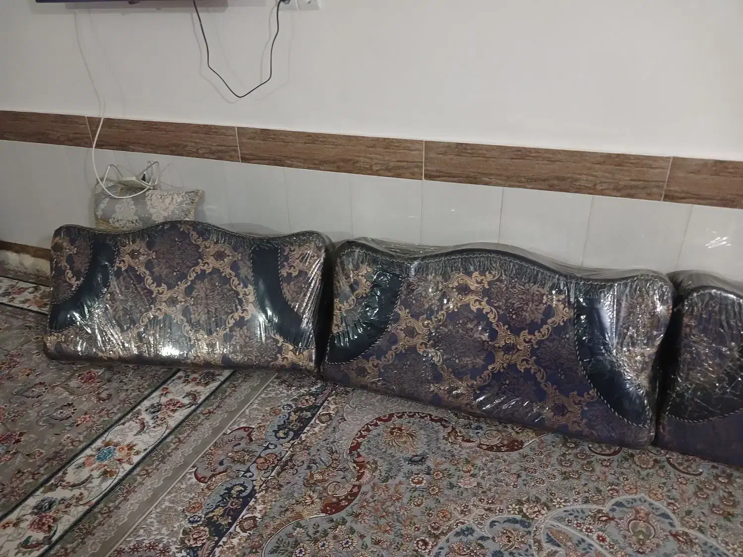 پشتک|پشتی|ایذه, |دیوار