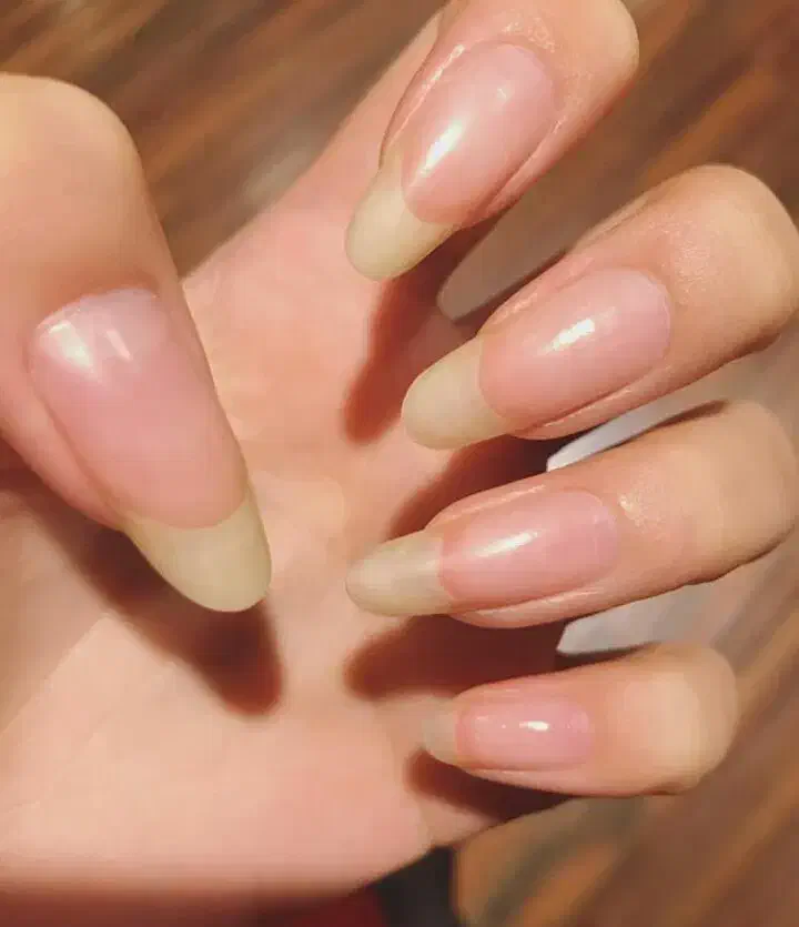 کاشت ناخن|خدمات آرایشگری و زیبایی|کرج, گلشهر|دیوار