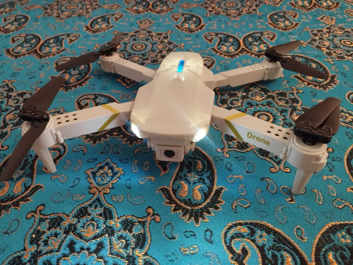کوادکوپتر e88pro|اسباب‌‌بازی|شیراز, رکن‌آباد|دیوار