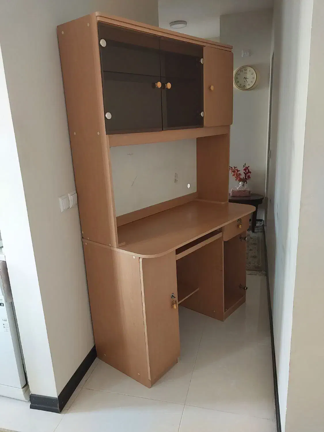 میز کامپیوتر|میز تحریر و کامپیوتر|پردیس, فاز ۳|دیوار