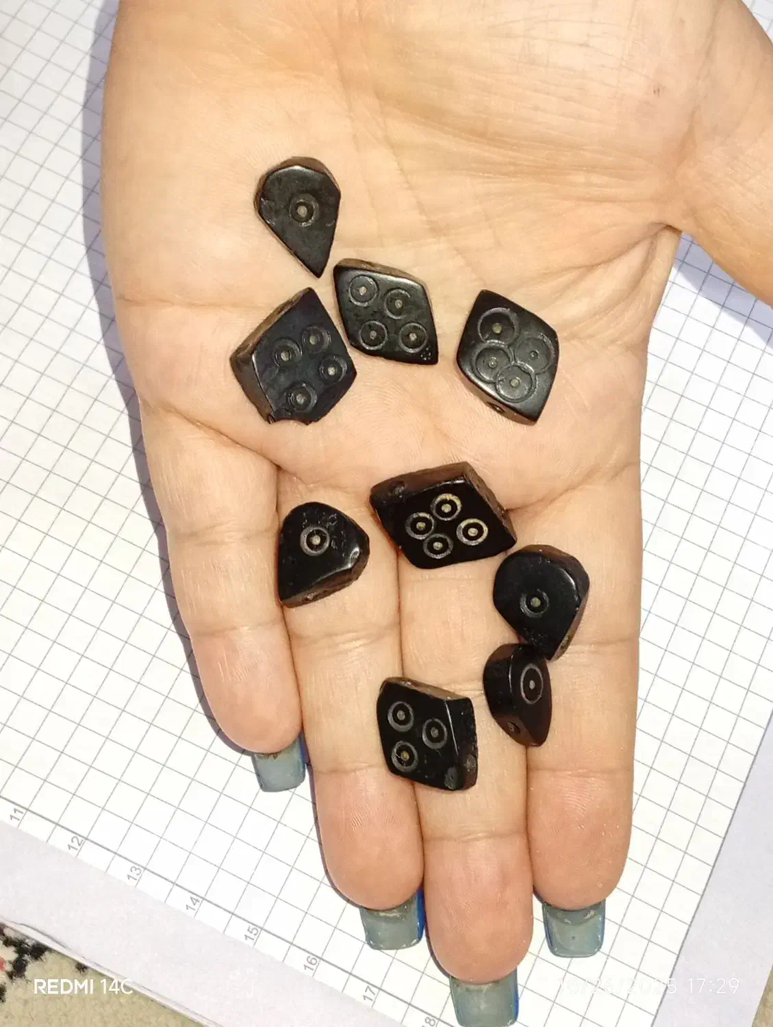 سنگ شبق(جت)قدیمی|کلکسیون اشیاء عتیقه|رشت, ولکس|دیوار