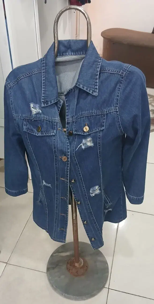 بارانی|لباس|رشت, جانبازان|دیوار