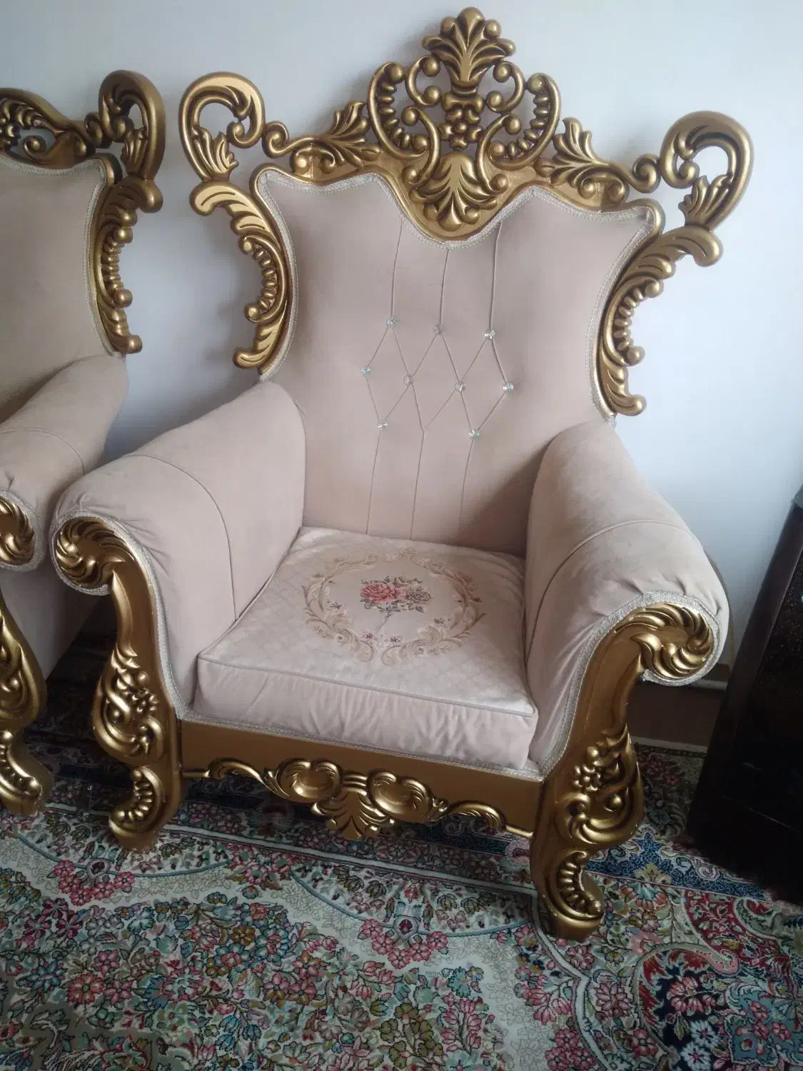 مبل۷نفره|مبلمان خانگی و میز عسلی|نیشابور, گمنام غربی|دیوار