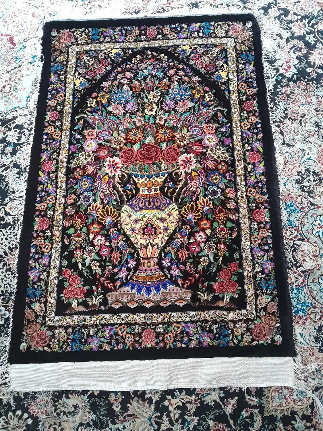 فرش دستباف ابریشم|فرش|قم, شاد قلی|دیوار