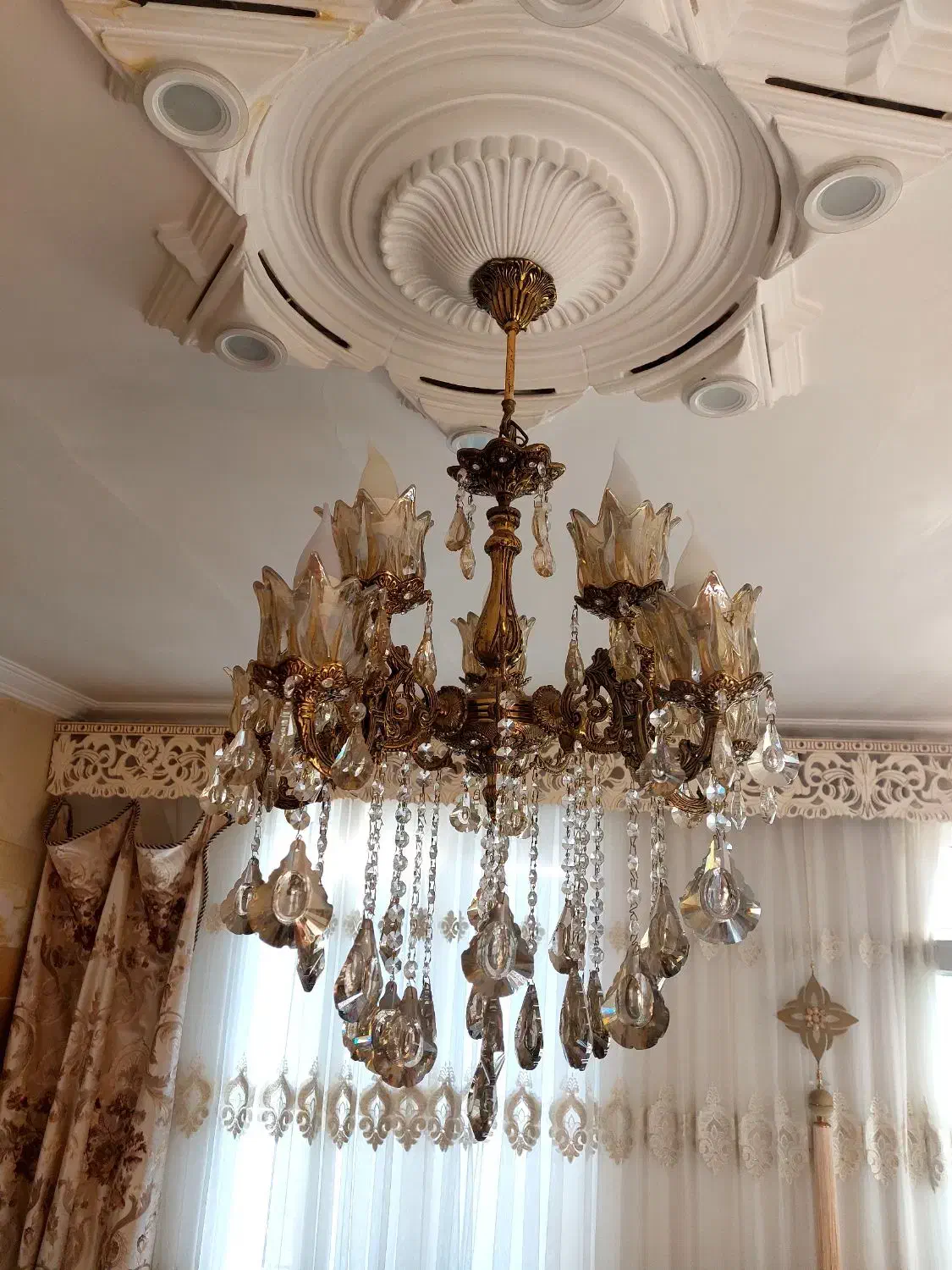 لوستر کریستالی کلاسیک، سالم و بدون نقص|لوستر و چراغ آویز|نقده, |دیوار