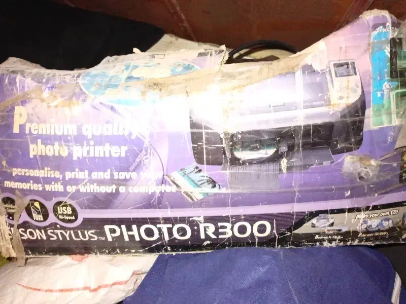 پرینتررنگی اپسون فتوآر۳۰۰|پرینتر، اسکنر، کپی، فکس|دزفول, |دیوار