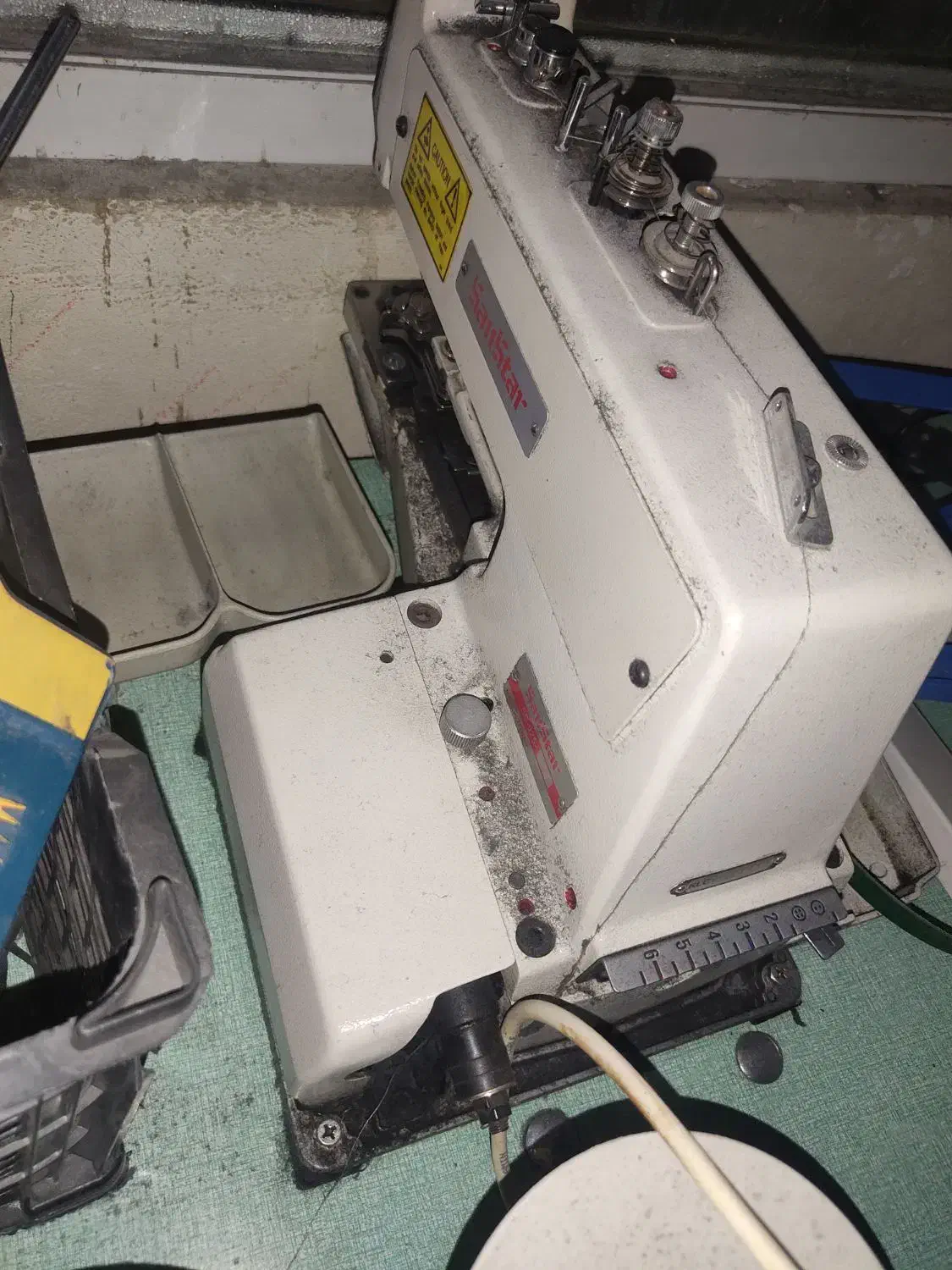 میزبرش قیچی عموبر .قدزن سسوزنه تخت پنج نخ هیکاری|لوازم خیاطی و بافتنی|نسیم‌شهر, |دیوار