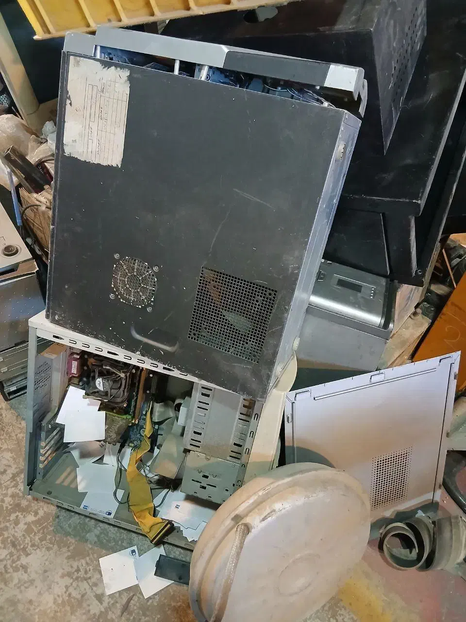 فروش لب تاپ ، کیس ، مانیتور|رایانه رومیزی|شیراز, برمشور علیا|دیوار