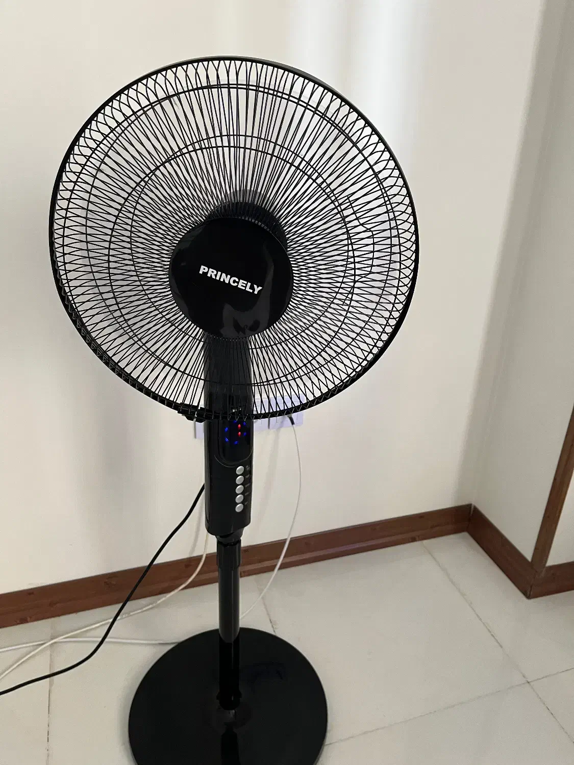 پنکه در حد نو|پنکه و تصفیه‌کنندهٔ هوا|تهران, نیاوران|دیوار