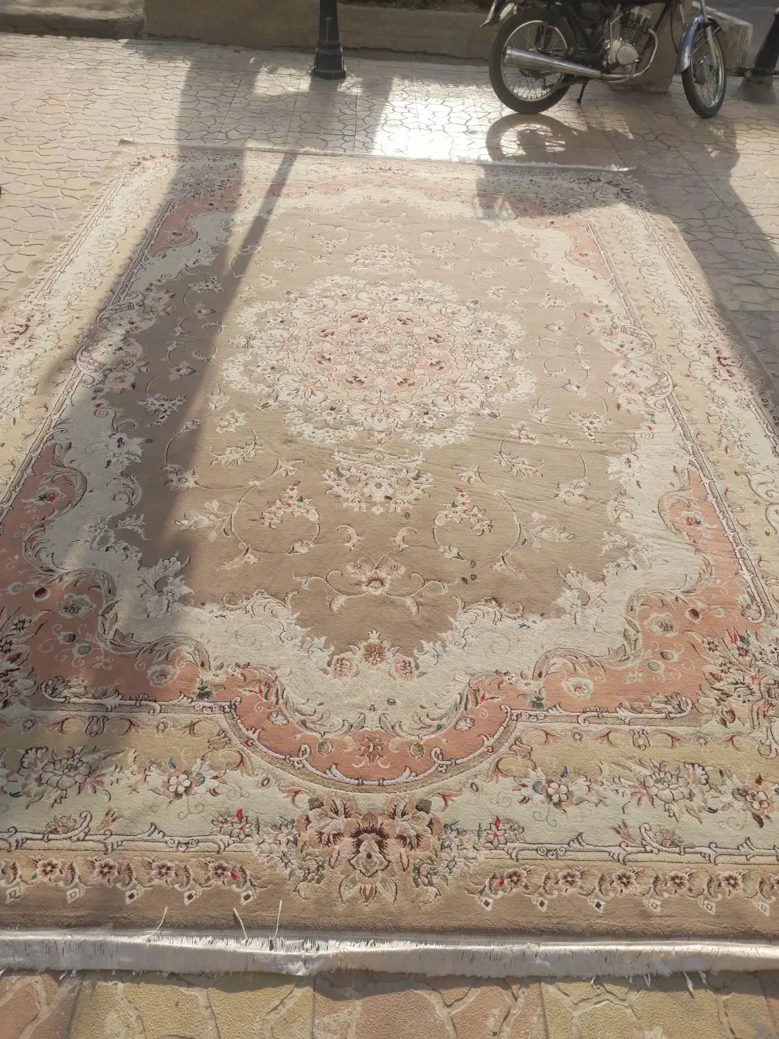 قالی ۹متری فروشی ۲۸۰۰|فرش|قوچان, |دیوار