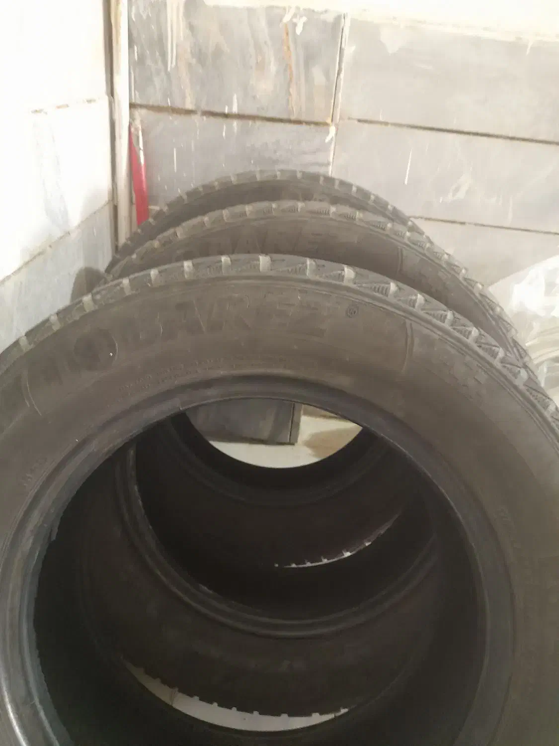 لاستیک بارز|قطعات یدکی و لوازم جانبی|نهاوند, |دیوار