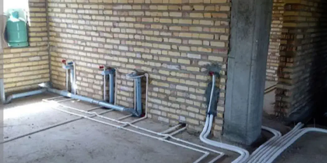 لوله کشی و نصب شیرالات گچ کاری و خورده کاری|خدمات پیشه و مهارت|بیرجند, |دیوار