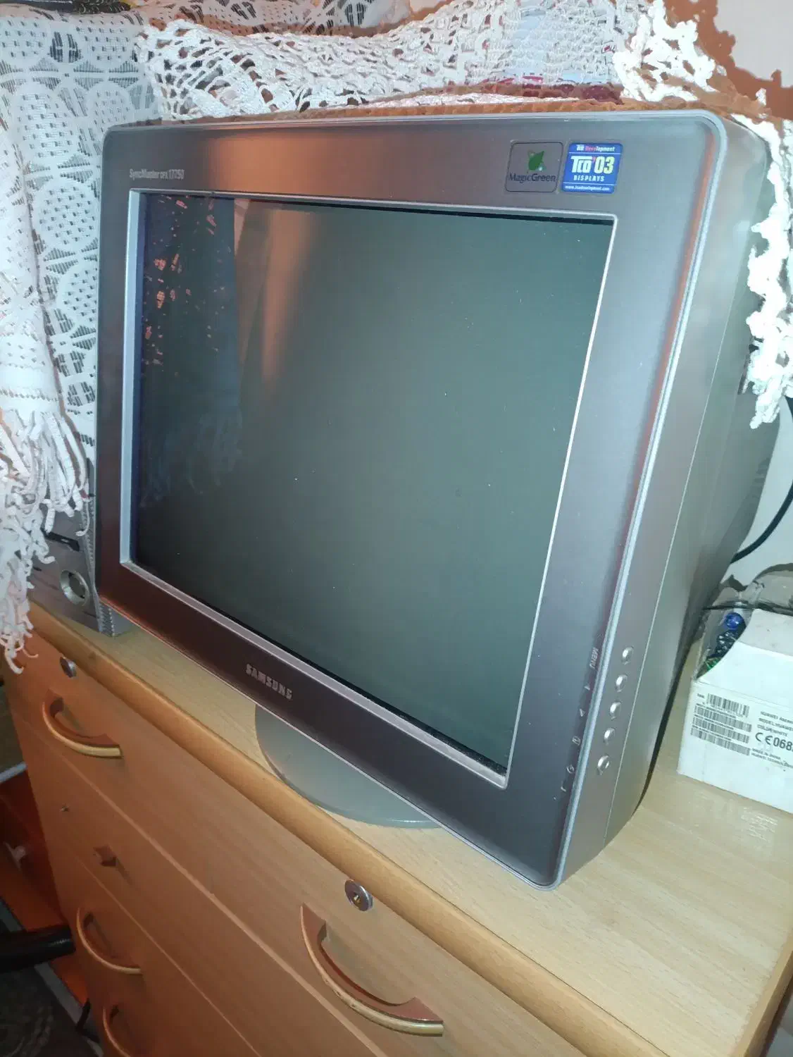مانیتور 17 اینچ سامسونگ کاملا سالم|قطعات و لوازم جانبی رایانه|پیشوا, |دیوار