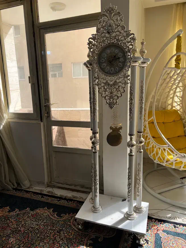 ساعت ایستاده طلایی شیک|ساعت دیواری و تزئینی|مشهد, شاهد (شهرک غرب)|دیوار