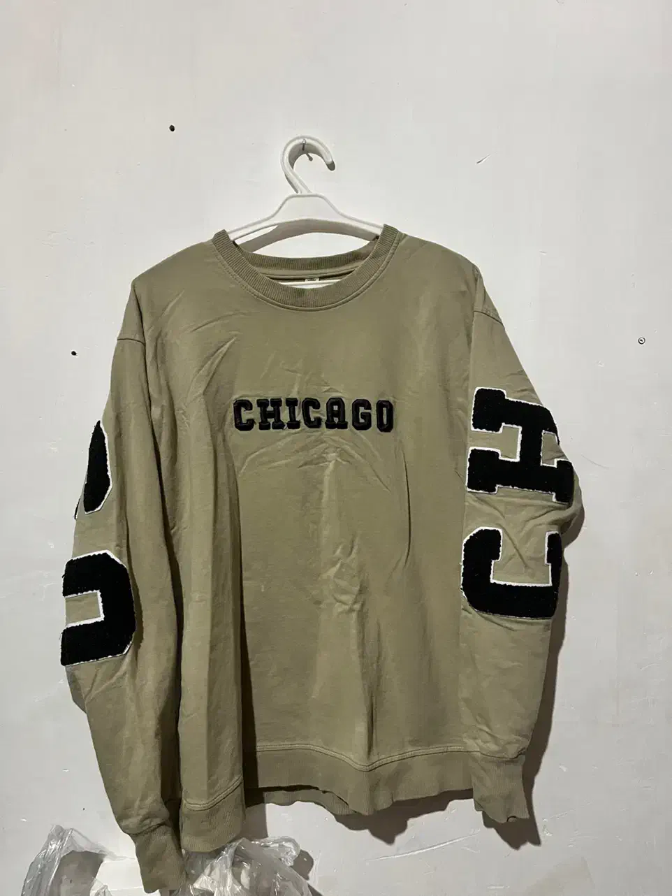 شیک و نو|لوازم خیاطی و بافتنی|شیراز, کوشک میدان|دیوار