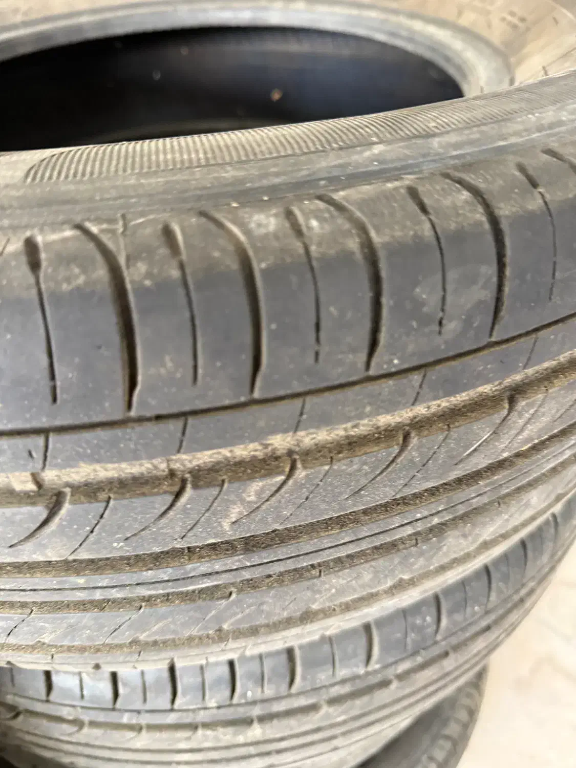 لاستیک لیفان|قطعات یدکی و لوازم جانبی|مراغه, |دیوار