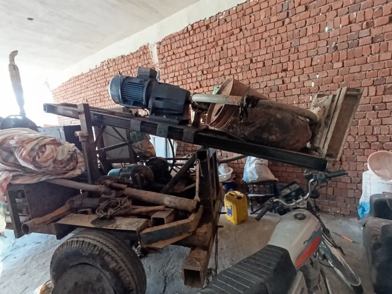 دستگاه چاه کن|ماشین‌آلات صنعتی|خاو و میرآباد, |دیوار