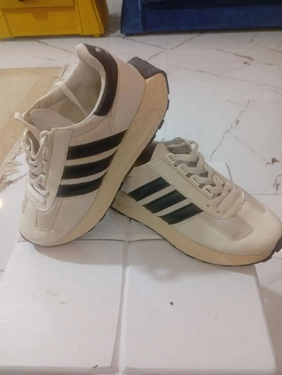 آدیداس سایز ۴۱|کیف، کفش، کمربند|رشت, معلولین|دیوار