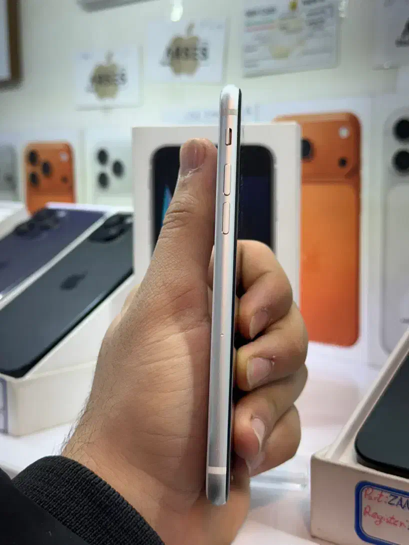 Iphone Se 2020 128GB قیمت مناسب|موبایل|کرج, گوهردشت|دیوار