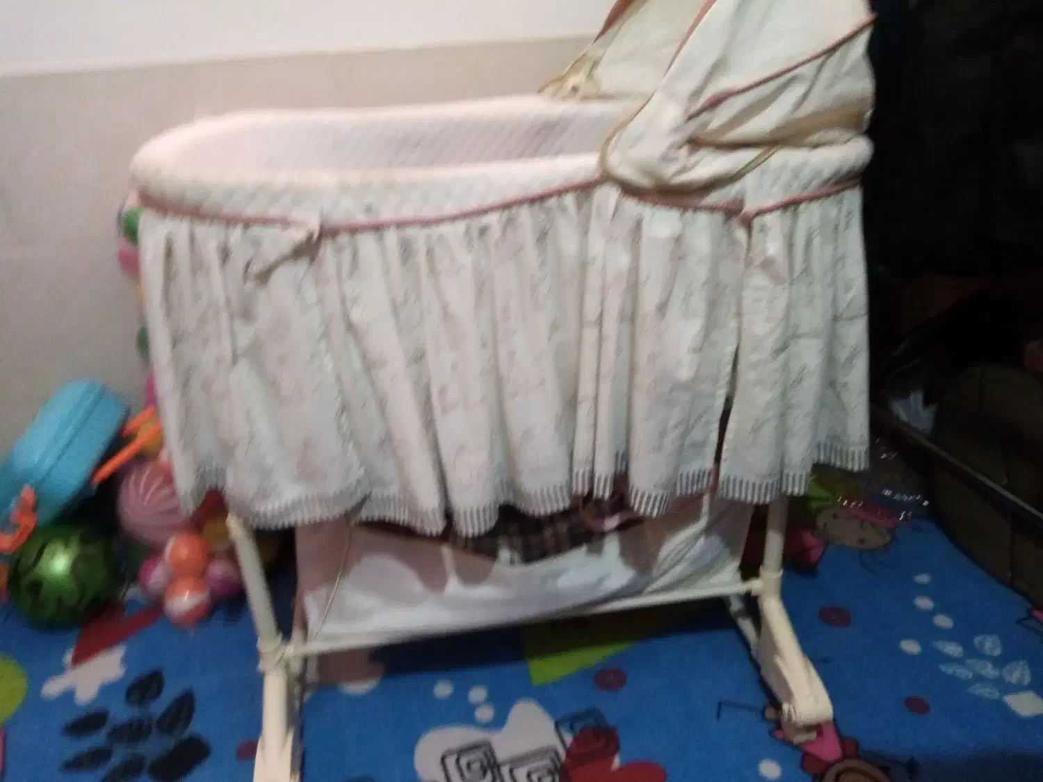 گهواره|اسباب و اثاث بچه|شیراز, شاهچراغ|دیوار