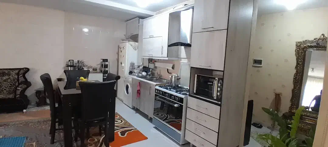 با سلام واحد بزرگ در ارم شرقی|فروش آپارتمان|هشتگرد, شهرک ارم شرقی|دیوار