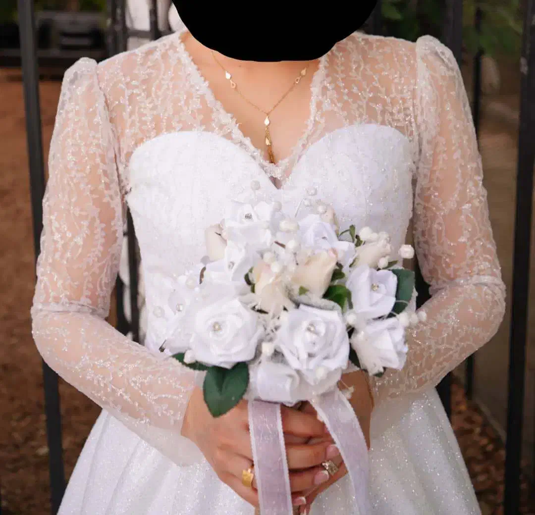 عروس|لباس|پرند, فاز ۴|دیوار