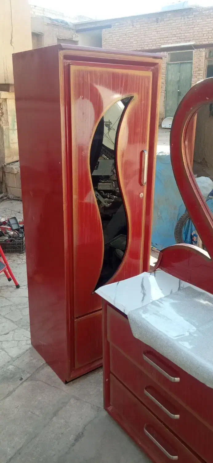 کمد سه تکه عروس فلزی|جاکفشی، کمد، دراور|جهرم, |دیوار