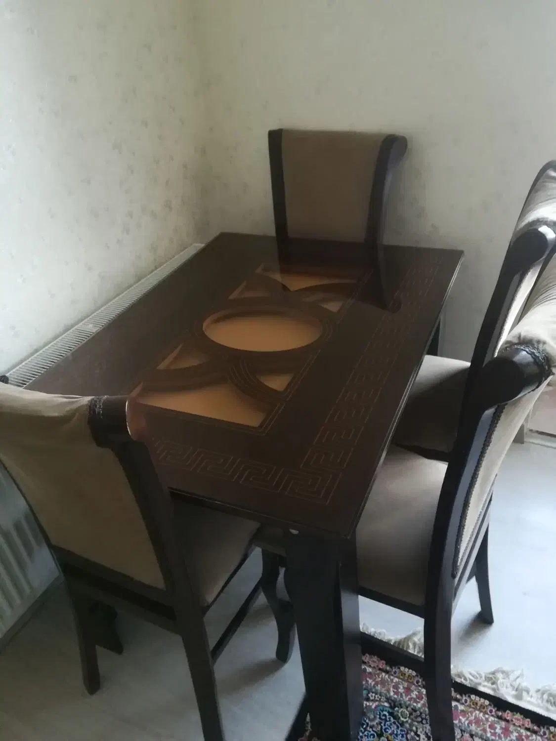 میز غذا خوری 4 نفره|میز و صندلی غذاخوری|نقده, |دیوار